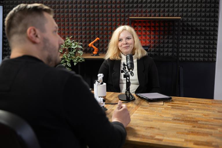 Past. Present. Robot. The first Hungarian industrial robot podcast