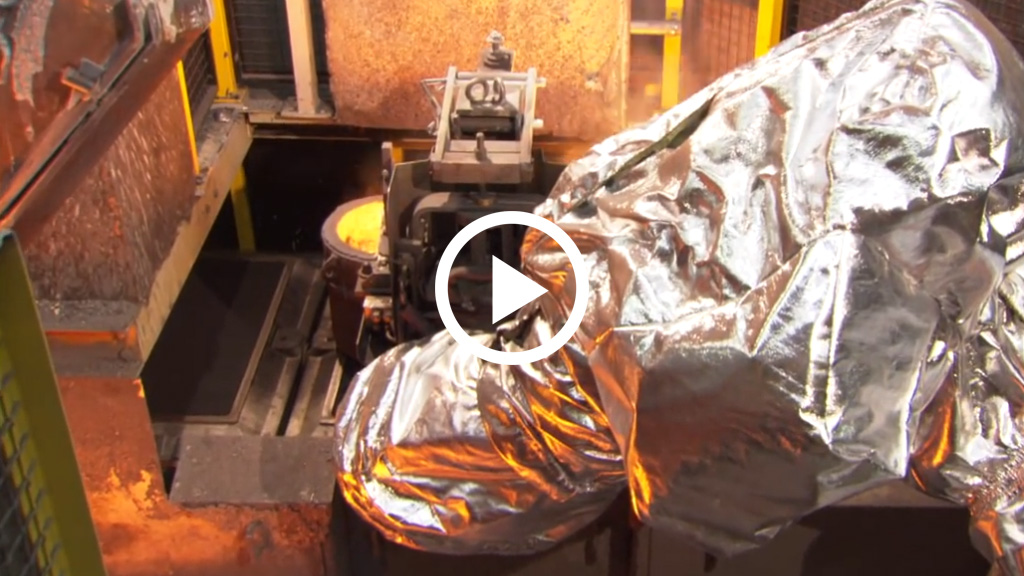 KUKA 机器人研磨超大塑料管